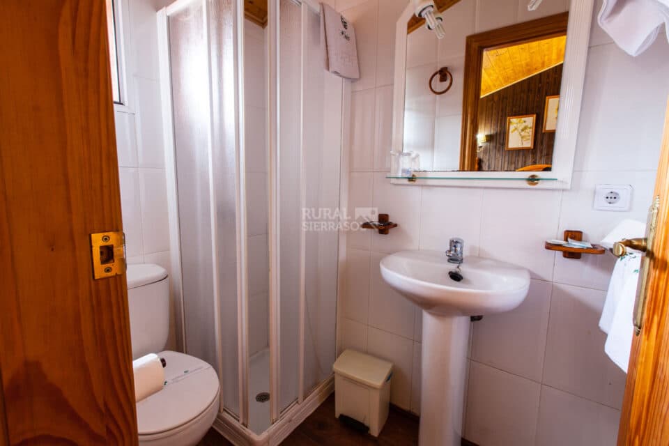 Confortable Casa Rural en Coto Ríos, con amplios jardines, piscina y wifi - Imagen 41