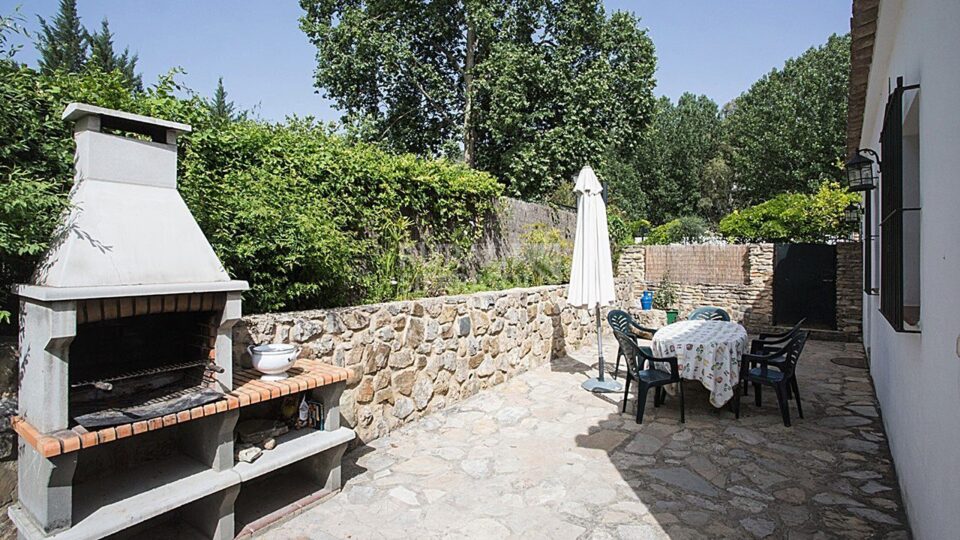 Casa Rural en El Bosque con chimenea, aire acondicionado y barbacoa - Imagen 43