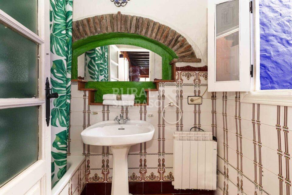 Baño de casa rural en Benaocaz (referencia 1248)