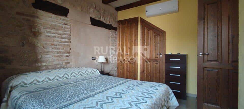 Cama de matrimonio de la casa rural en Cazorla (Jaén) referencia 1436 - Rural Sierra Sol