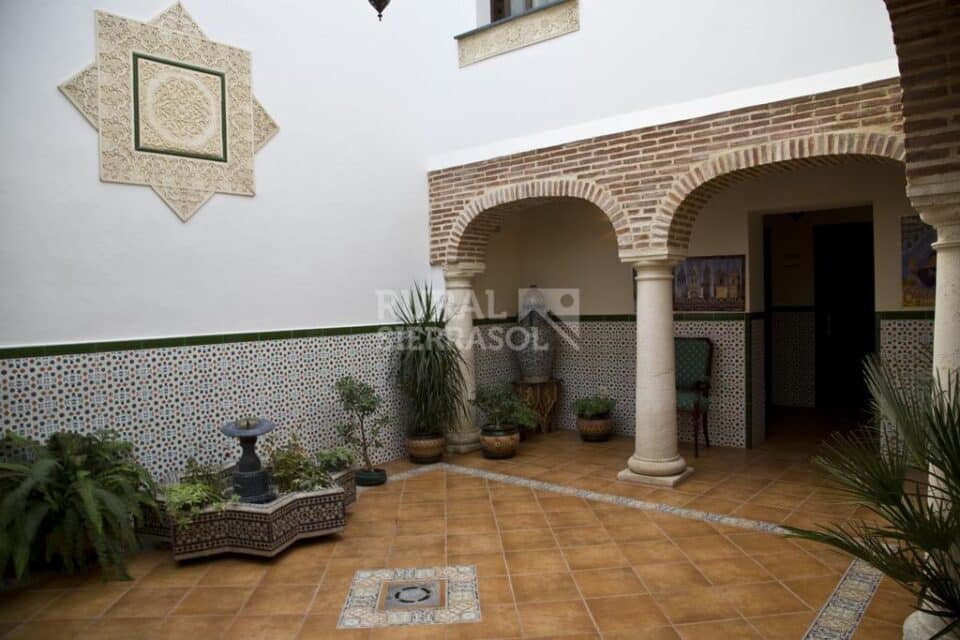 Majestuosa Casa Rural de estilo andalusí, en Medina Sidonia - Imagen 5