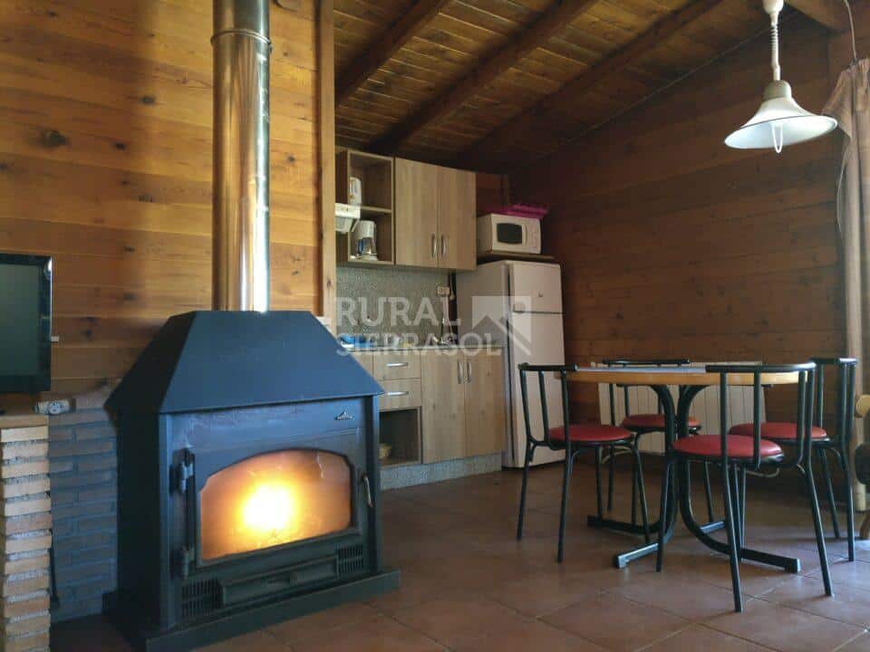 Chimenea de casa rural en Pozo Alcón (Jaén) referencia 2127