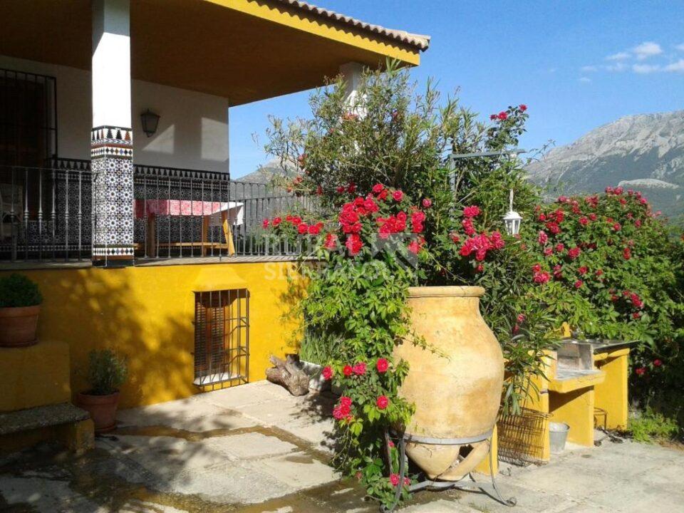 Preciosa Villa en Torres, con piscina y barbacoa - Imagen 5
