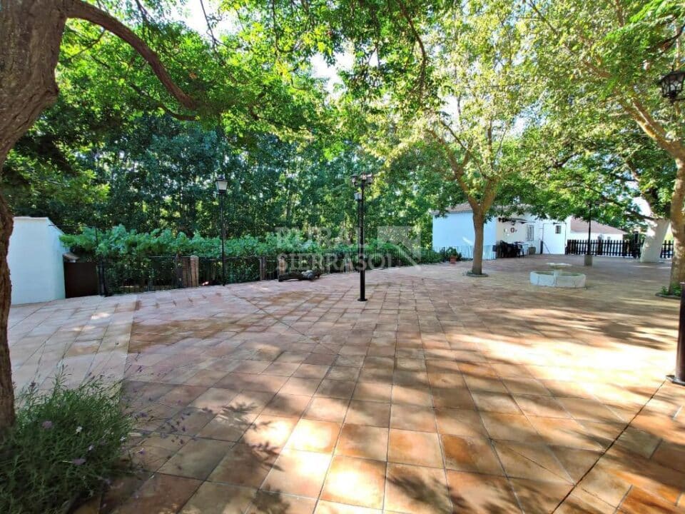 Espléndido Alojamiento Rural en Alcalá la Real, con piscina y wifi - Imagen 20