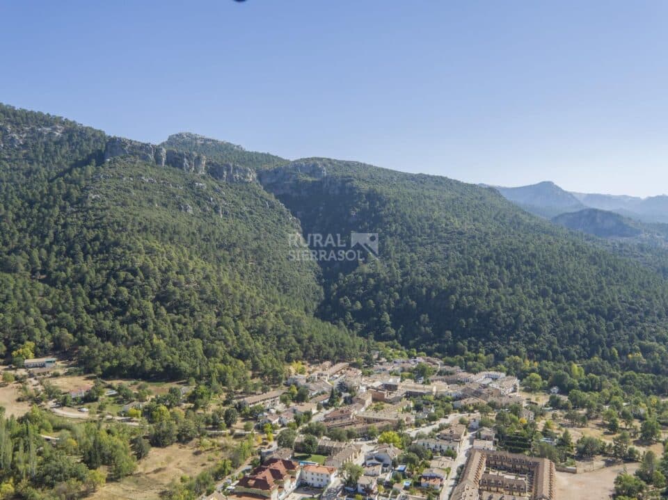 Fascinante Alojamiento Rural para 6 personas, en Arroyo Frío, con piscina, aire acondicionado y 3 baños - Imagen 42