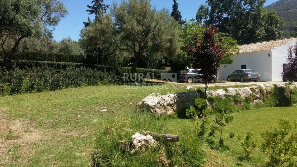 Conjunto de dos Casas Rurales en El Bosque con chimenea y barbacoa - Imagen 56