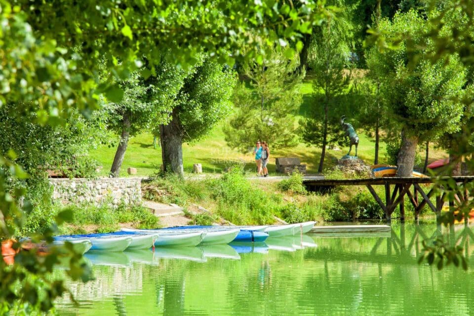 Acogedora Casa Rural en Coto Ríos, con piscina, amplios jardines y wifi - Imagen 55