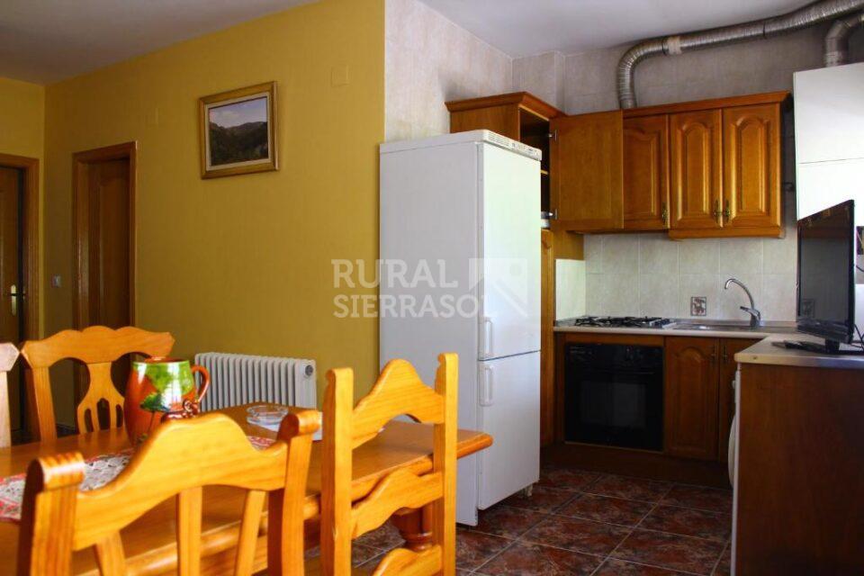 Acogedor Alojamiento Rural en Arroyo Frío, con chimenea y calefacción - Imagen 7