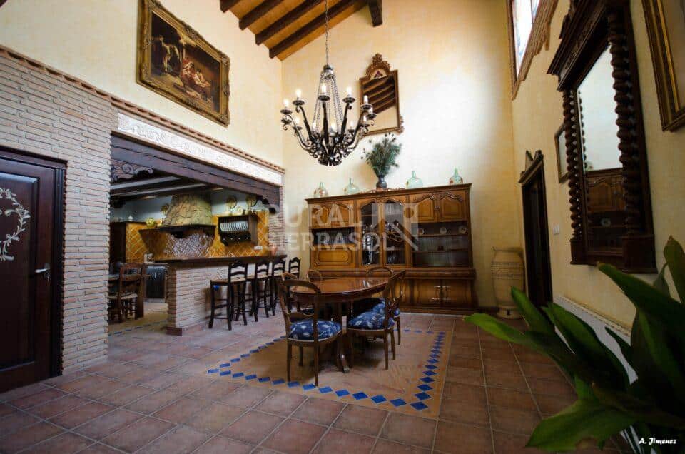 Magnífica Casa Rural en Carcabuey, con piscina, barbacoa y chimenea - Imagen 6