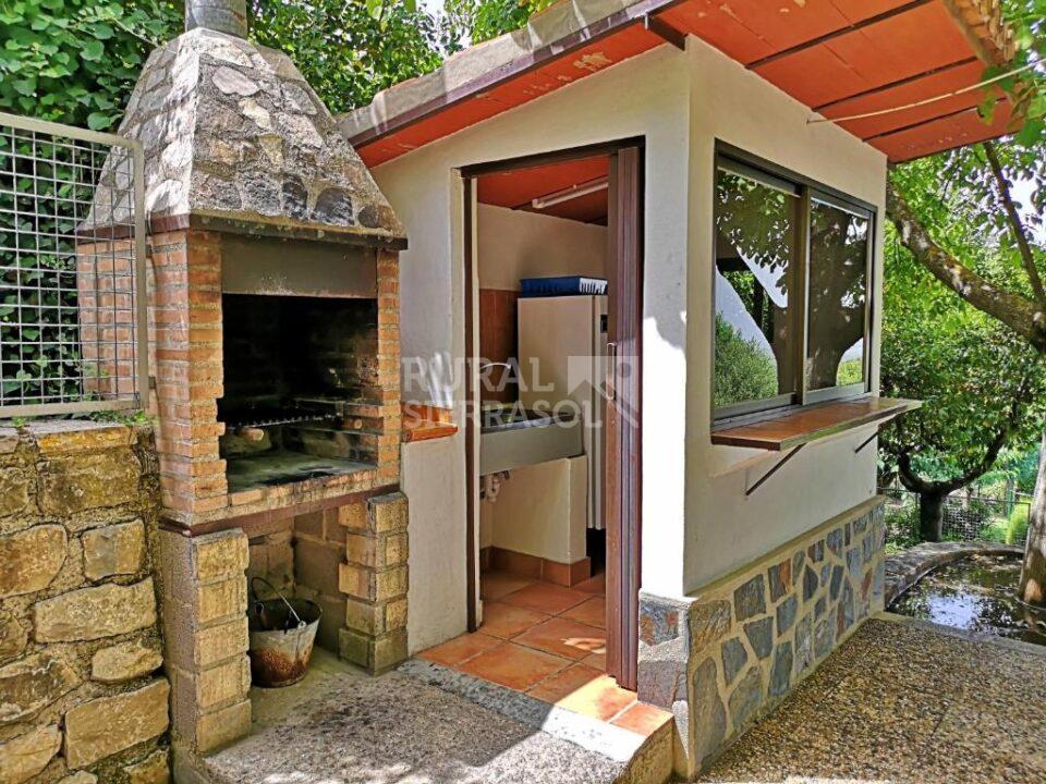 Espléndida Casa Rural en La iruela, con piscina privada, aire acondicionado y barbacoa - Imagen 6