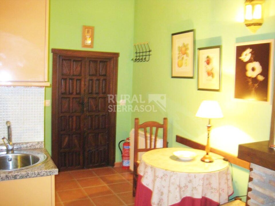 Bonito Apartamento Rural en Segura de la Sierra, con wifi, chimenea y calefacción - Imagen 6