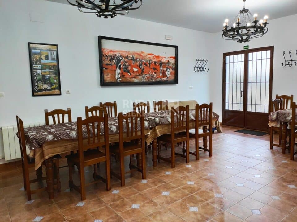 Conjunto Rural en Alcalá la Real, con amplio salón de reuniones - Imagen 98