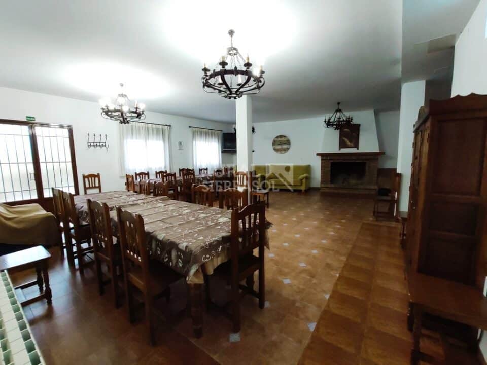 Espléndido Alojamiento Rural en Alcalá la Real, con piscina y wifi - Imagen 37