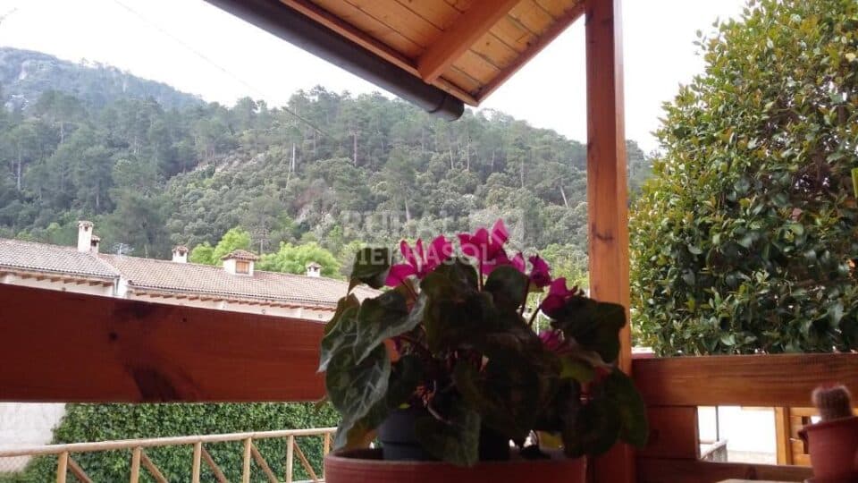 Conjunto de dos Cabañas de Madera en Arroyo Frío - Imagen 13
