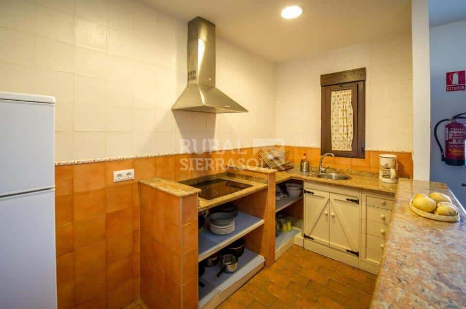 Precioso Alojamiento Rural en Cardeña, con piscina, aire acondicionado, spa - Imagen 7