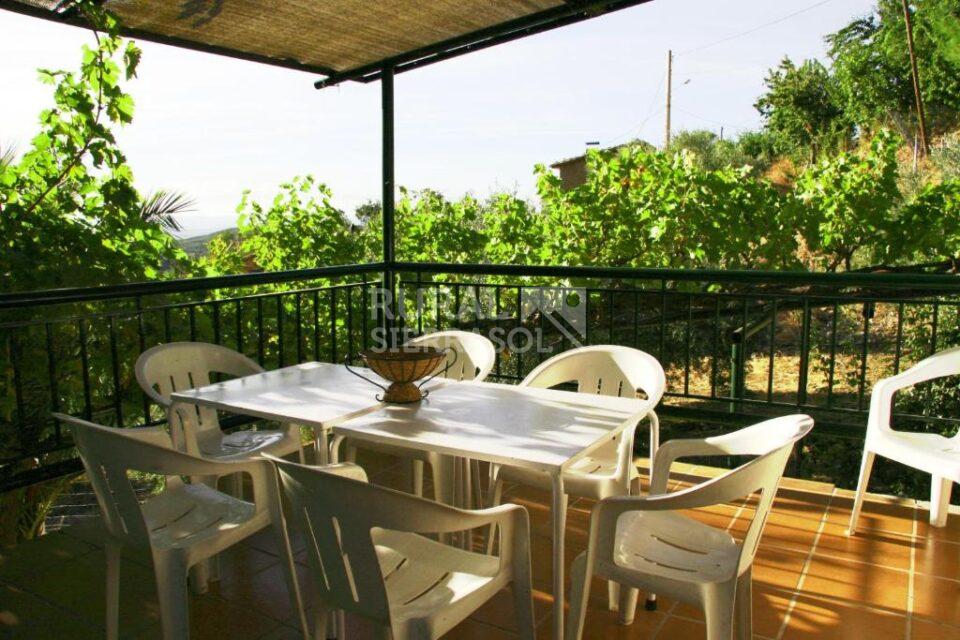 Espléndida Casa Rural en La iruela, con piscina privada, aire acondicionado y barbacoa - Imagen 7