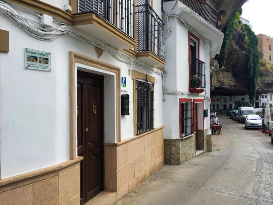 Acogedora Casa Rural en Setenil de las Bodegas bajo la roca, con wifi - Imagen 32