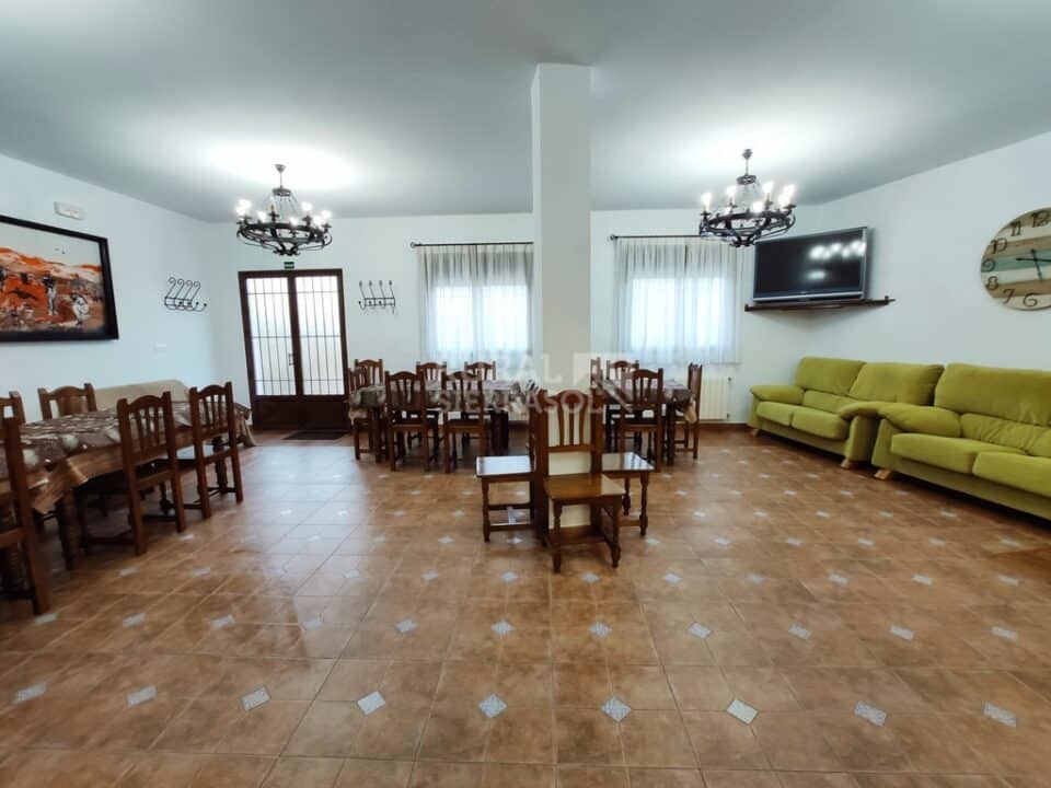 Espléndido Alojamiento Rural en Alcalá la Real, con piscina y wifi - Imagen 41
