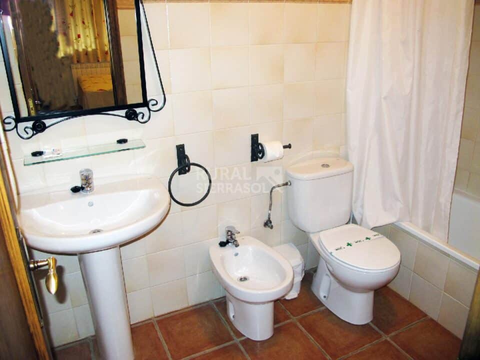 Fantástico Apartamento Rural tipo Dúplex en Arroyo Frío, con piscina y aire acondicionado - Imagen 28