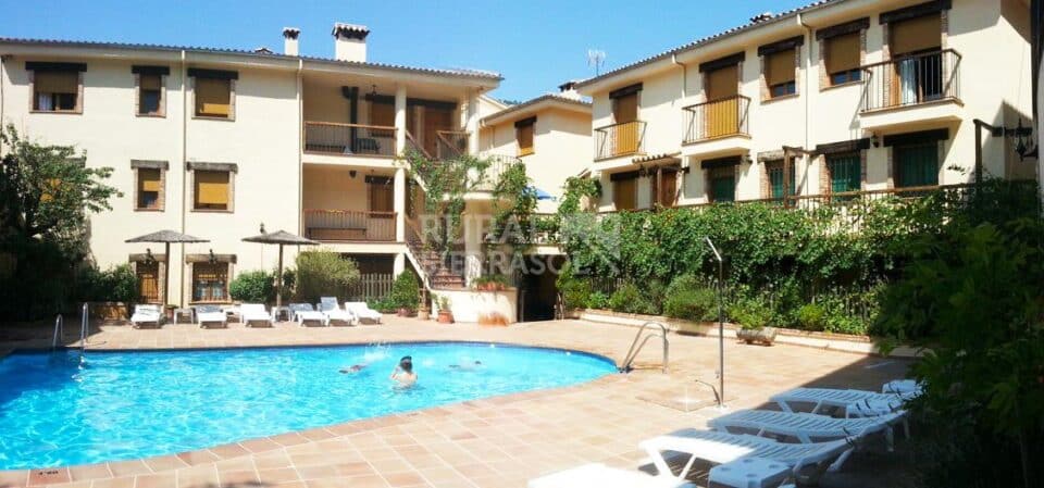 Fantástico Apartamento Rural tipo Dúplex en Arroyo Frío, con piscina y aire acondicionado - Imagen 37