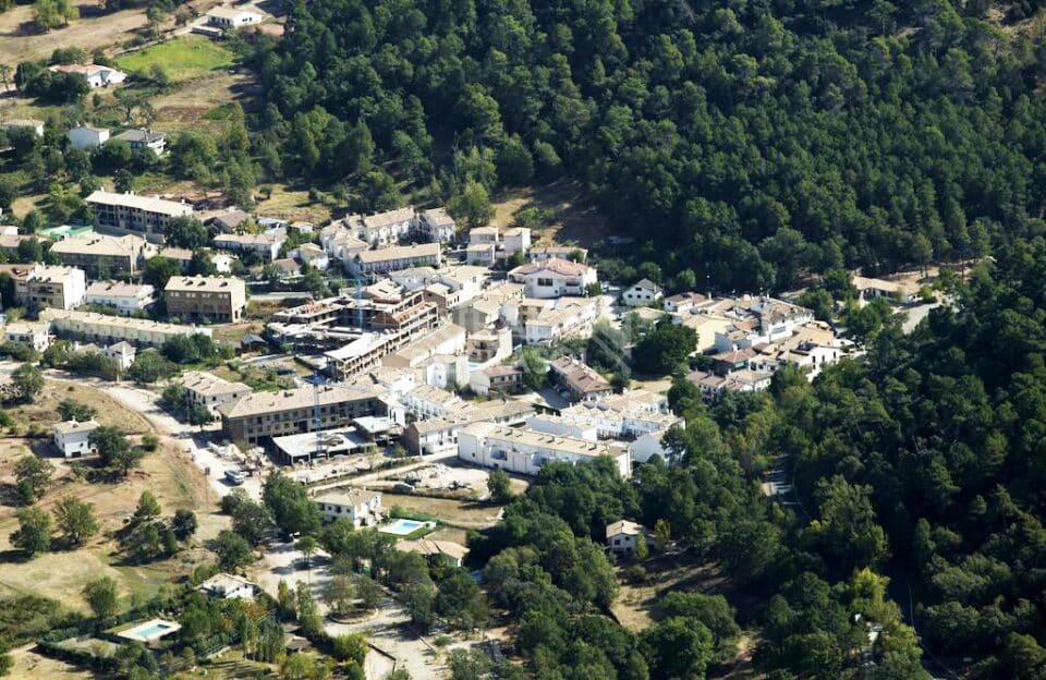 Fantástico Apartamento Rural tipo Dúplex en Arroyo Frío, con piscina y aire acondicionado - Imagen 47