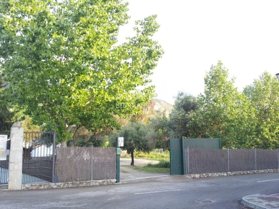 Conjunto de dos Casas Rurales en El Bosque con chimenea y barbacoa - Imagen 75