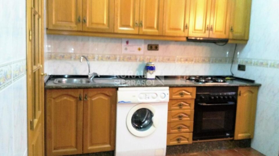 Acogedora Vivienda Rural en Jodar, con piscina vallada, aire acondicionado y barbacoa - Imagen 6
