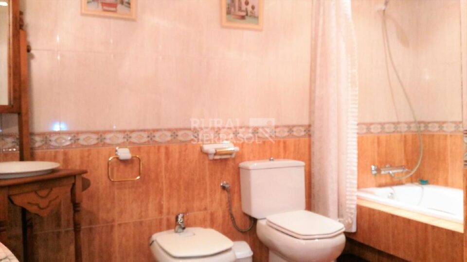 Acogedora Vivienda Rural en Jodar, con piscina vallada, aire acondicionado y barbacoa - Imagen 11