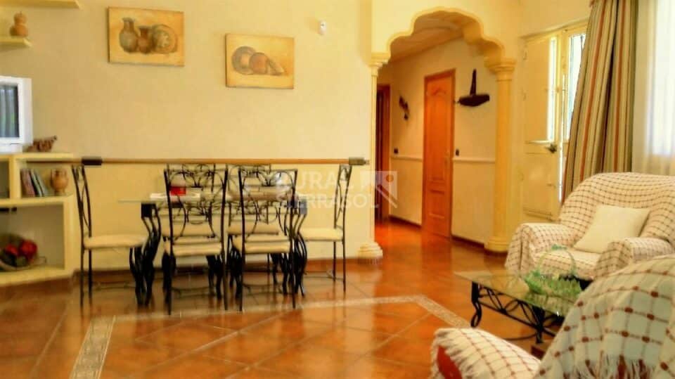 Acogedora Vivienda Rural en Jodar, con piscina vallada, aire acondicionado y barbacoa - Imagen 18
