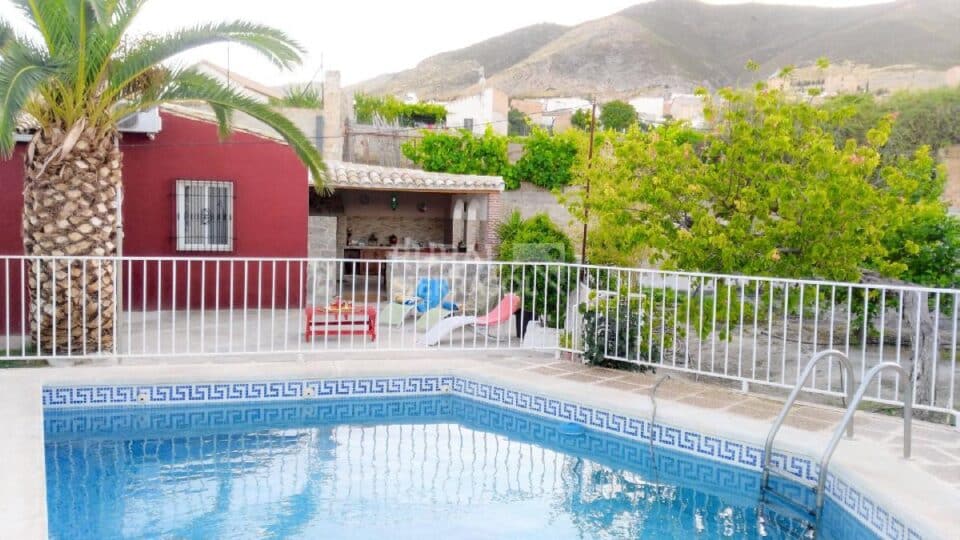 Acogedora Vivienda Rural en Jodar, con piscina vallada, aire acondicionado y barbacoa - Imagen 20