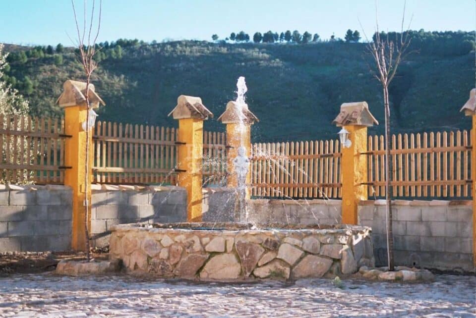 Maravillosa Casa Rural en Palenciana, con preciosos jardines, piscina - Imagen 24