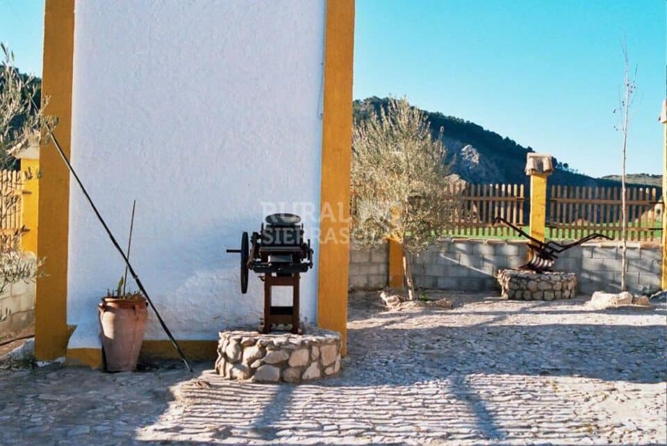 Maravillosa Casa Rural en Palenciana, con preciosos jardines, piscina - Imagen 30