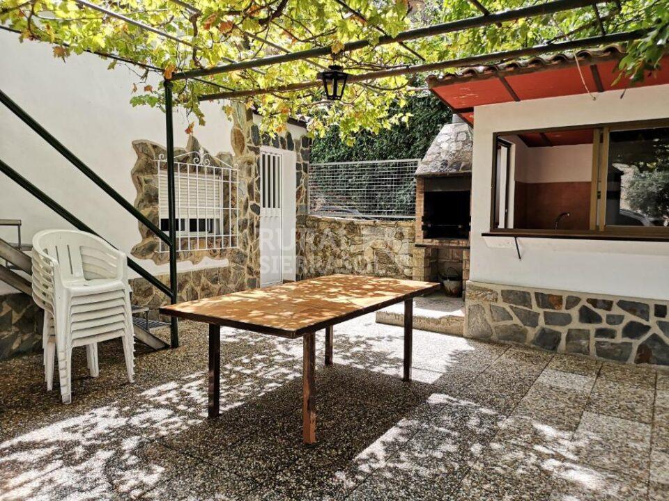 Espléndida Casa Rural en La iruela, con piscina privada, aire acondicionado y barbacoa - Imagen 8