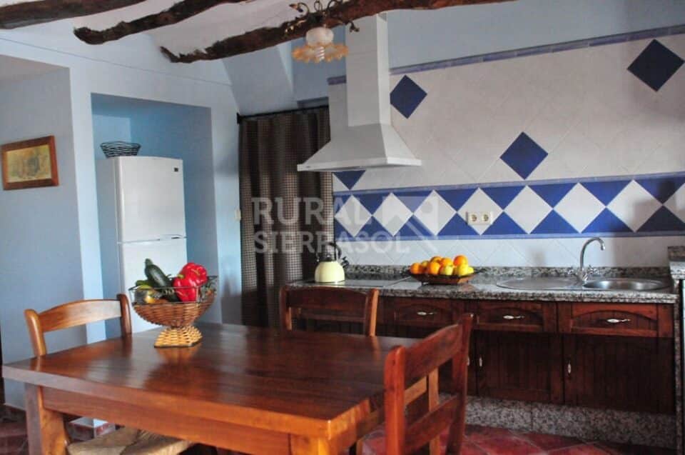 Complejo Rural en Priego de Córdoba, con amplio salón social, piscina - Imagen 8