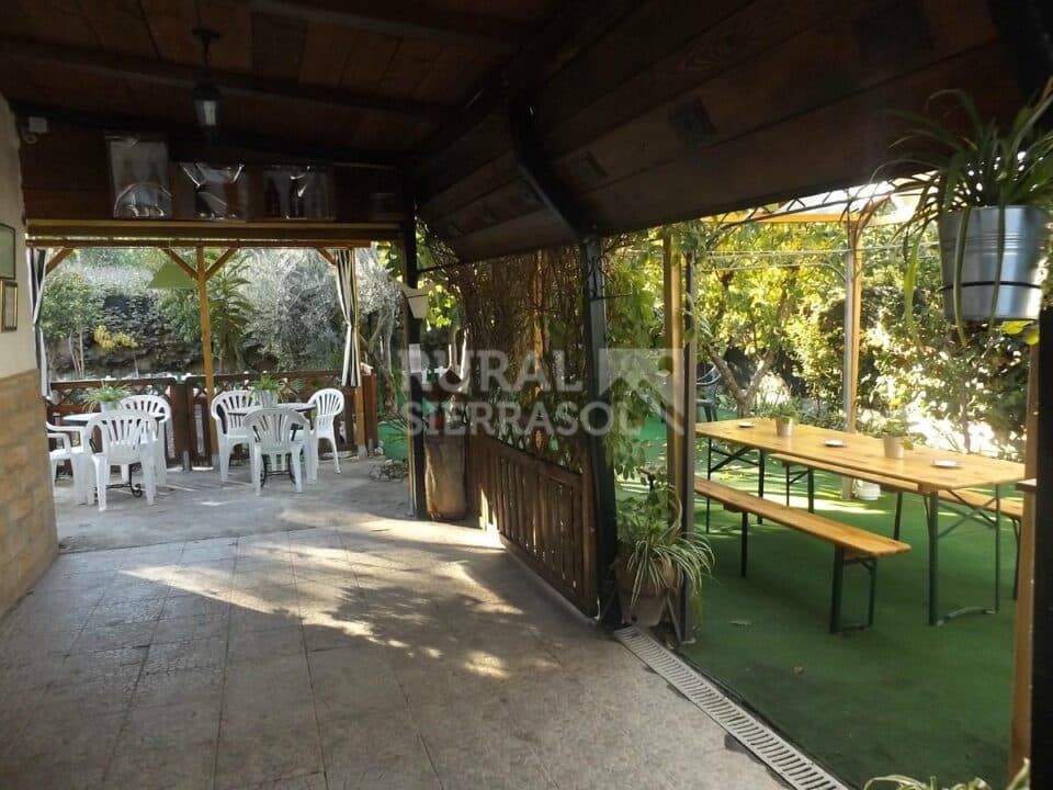 Maravillosa Casa Rural en Pinos Puente, con piscina, wifi y salón de juegos - Imagen 84