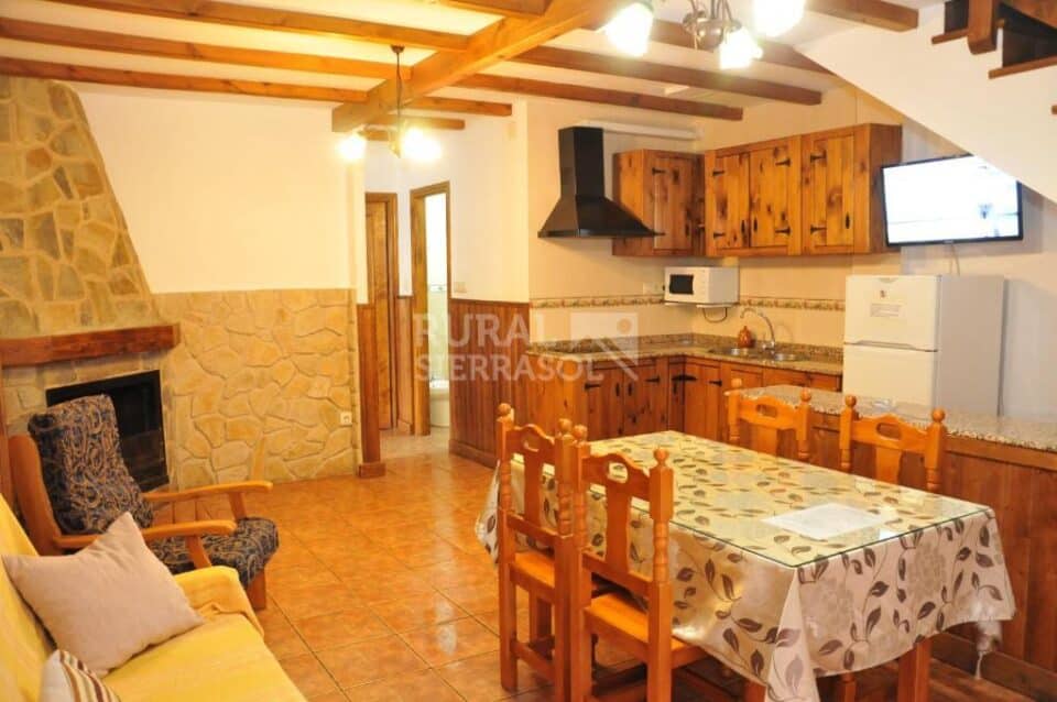 Estupenda vivienda rural en Arroyo Frío, con piscina y barbacoa - Imagen 9