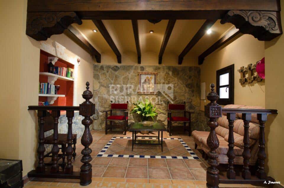 Magnífica Casa Rural en Carcabuey, con piscina, barbacoa y chimenea - Imagen 9