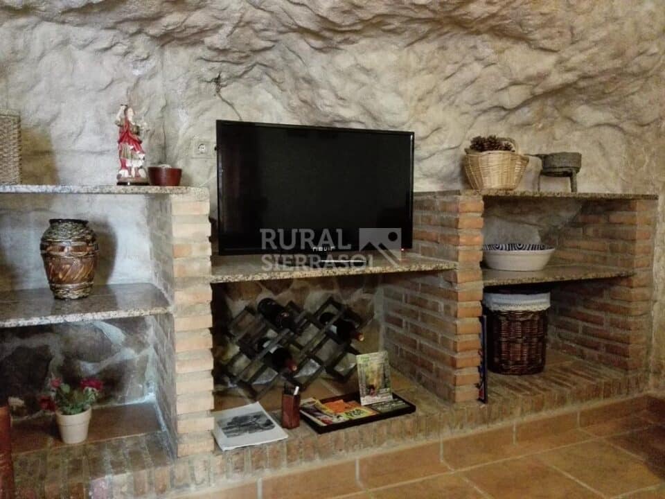 Encantadora Vivienda Rural en Pozo Alcón, con chimenea y calefacción - Imagen 9