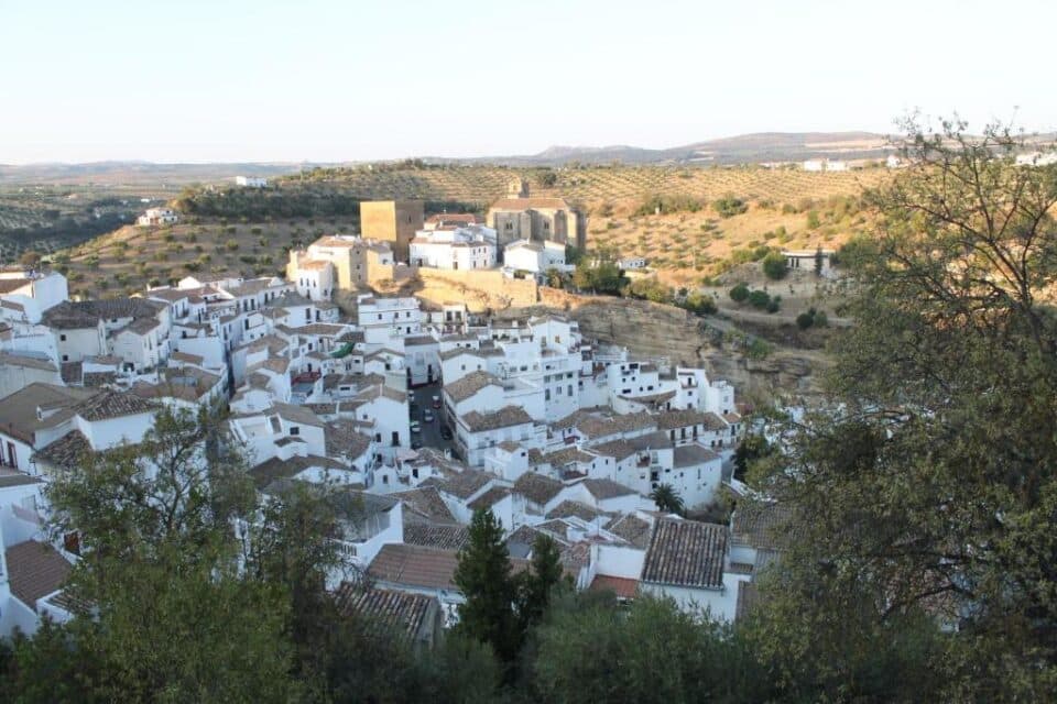 Maravillosa Casa Rural en Setenil de las Bodegas con bañera hidromasaje y chimenea - Imagen 5