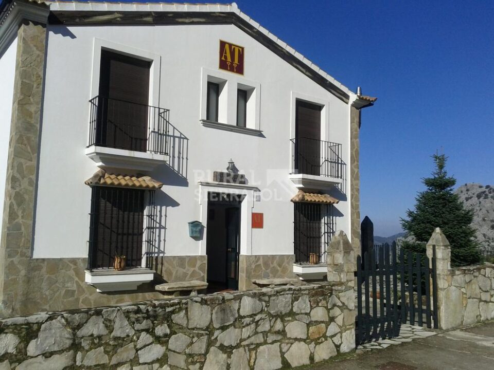 Conjunto Rural en plena Ruta de los Pueblos Blancos de la Sierra de Cádiz - Imagen 4