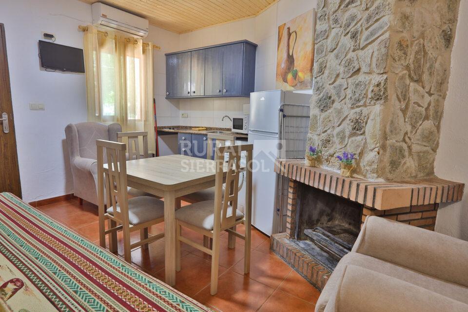 Confortable Alojamiento Rural para 5 personas, en Arroyo Frío, con calefacción y chimenea - Imagen 38