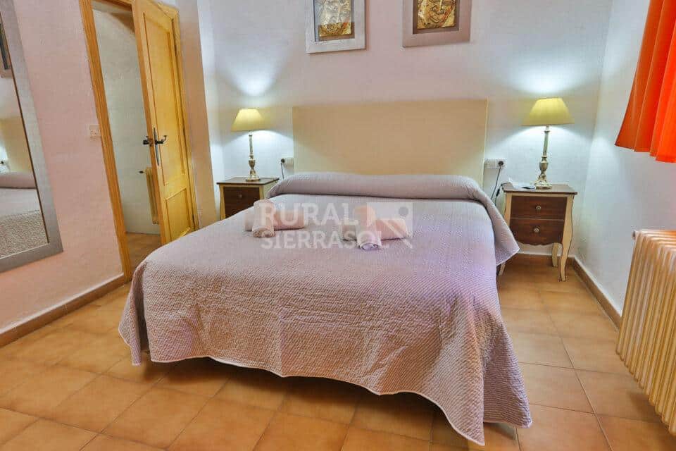 Confortable Alojamiento Rural para 5 personas, en Arroyo Frío, con calefacción y chimenea - Imagen 34