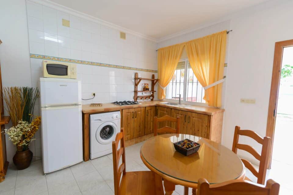 Bonita Casa Rural en Los Caños de Meca cerca de la playa con barbacoa y wi-fi - Imagen 10