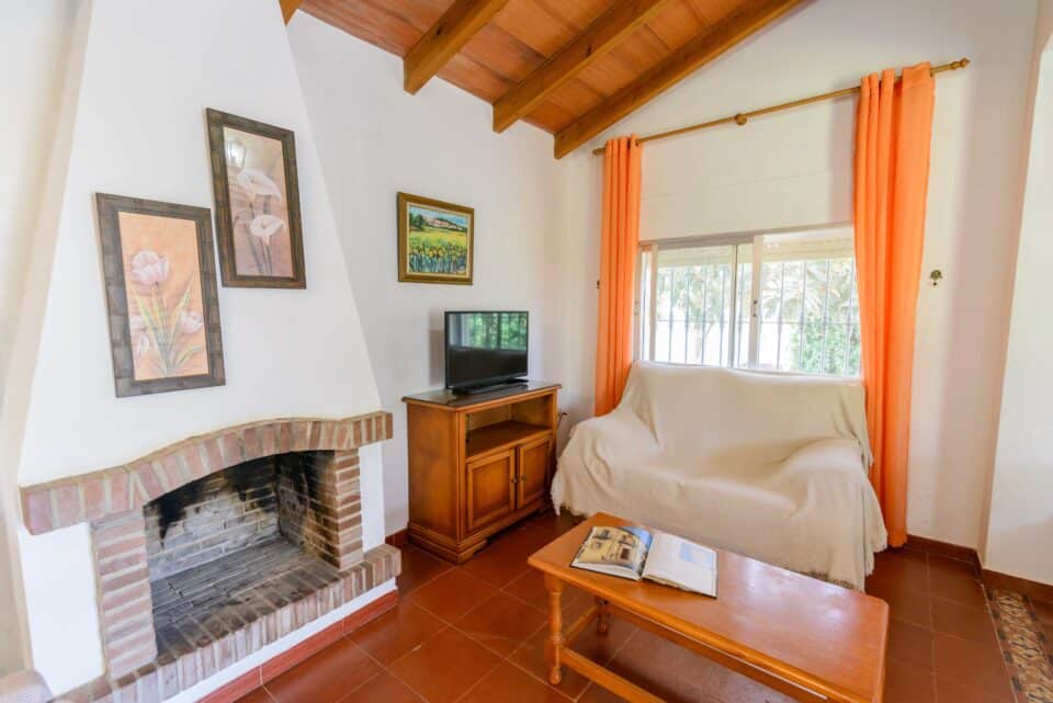 Acogedora Casa Rural en Los Caños de Meca cerca de la playa con chimenea y barbacoa - Imagen 15