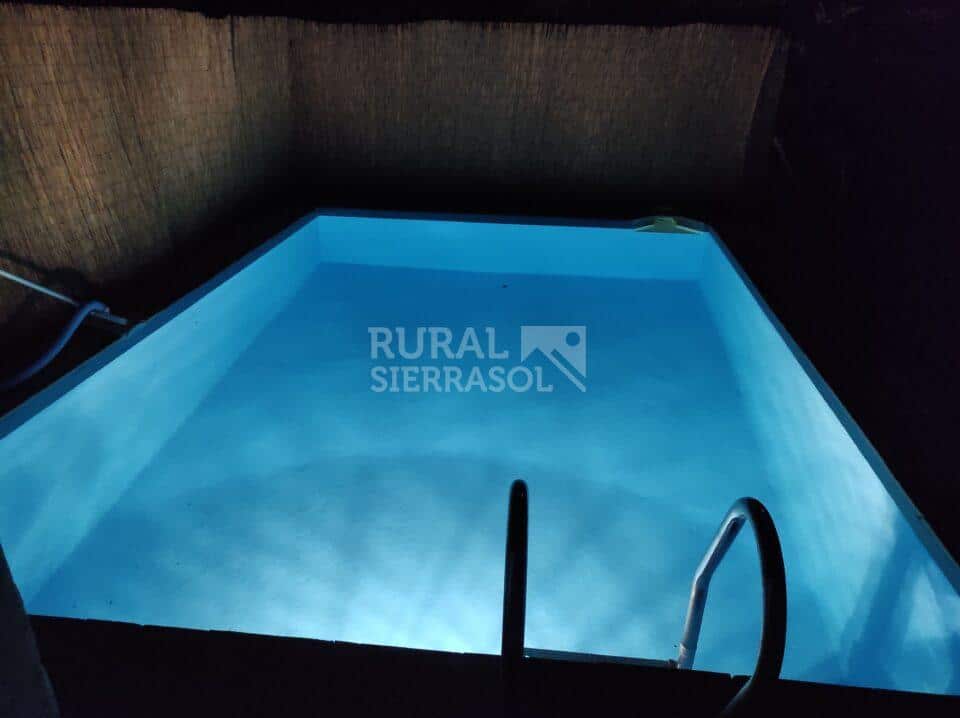 Cortijo en Prado del Rey con chimenea, piscina y barbacoa - Imagen 5