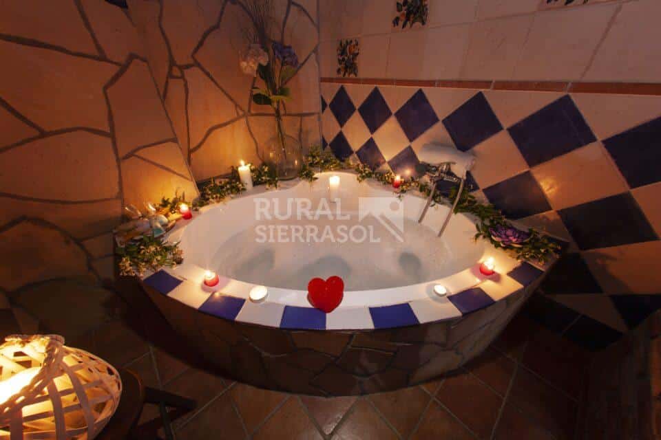Conjunto de cuatro Alojamientos Rurales en Hinojares, con piscina, barbacoa y bañera hidromasaje - Imagen 50