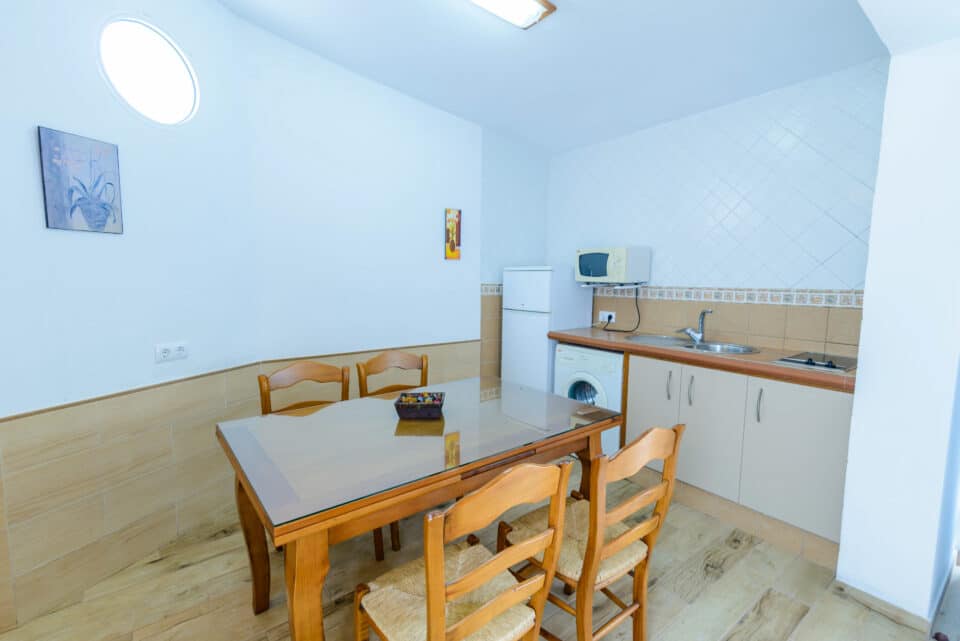 Bonita Casa Rural en Los Caños de Meca cerca de la playa, barbacoa y wi-fi - Imagen 9