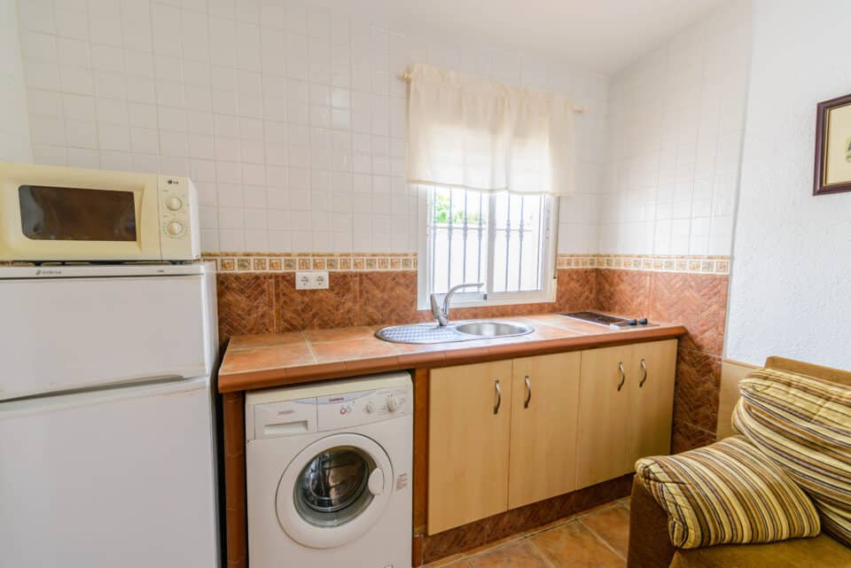 Encantadora Casa Rural en Los Caños de Meca con barbacoa y jardín privado - Imagen 17