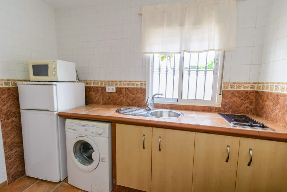 Encantadora Casa Rural en Los Caños de Meca con barbacoa y jardín privado - Imagen 18