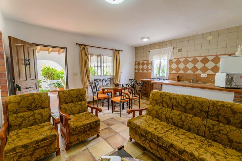 Bonita Casa Rural en Los Caños de Meca cerca de la playa con, chimenea, piscina y barbacoa - Imagen 21